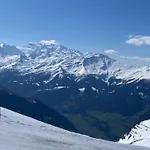 Perfect Flat In 4 Valleys